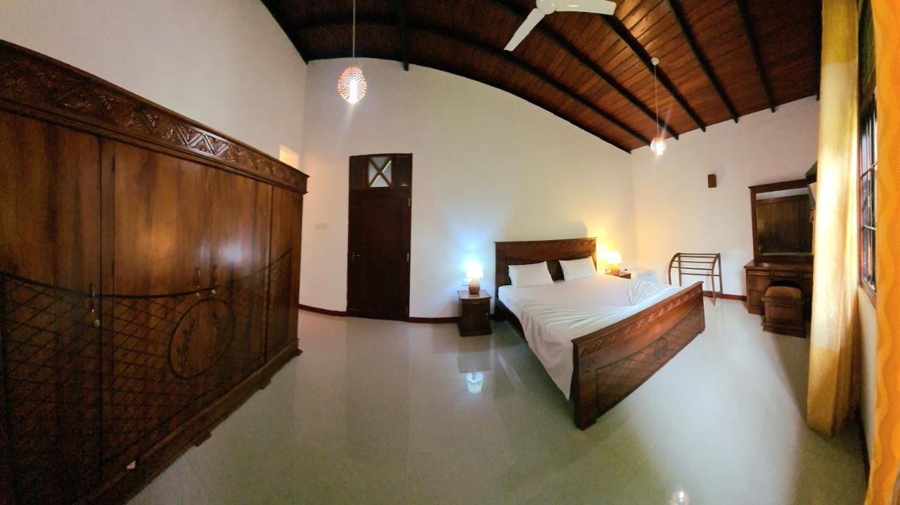Golden Relax Villa With Pool, Restaurant & European Service Eramudugaha Exterior foto